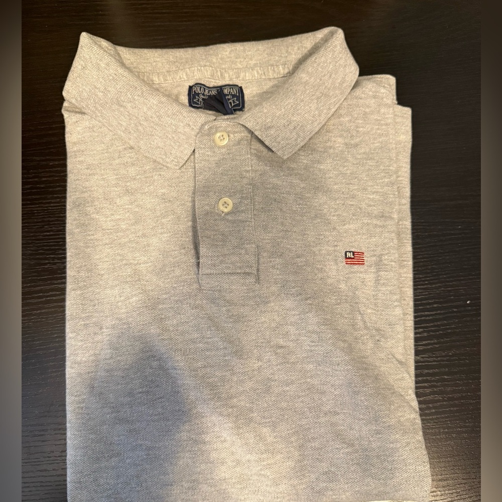 Ralph Lauren polo shirt - short sleeve. Light gray men’s XL. Like new